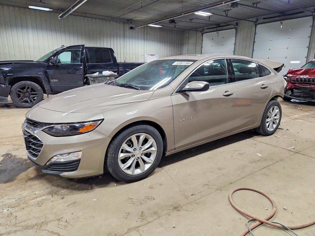 Salvage Chevrolet Malibu Image