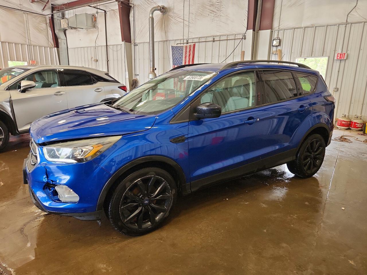 Salvage Ford Escape Image