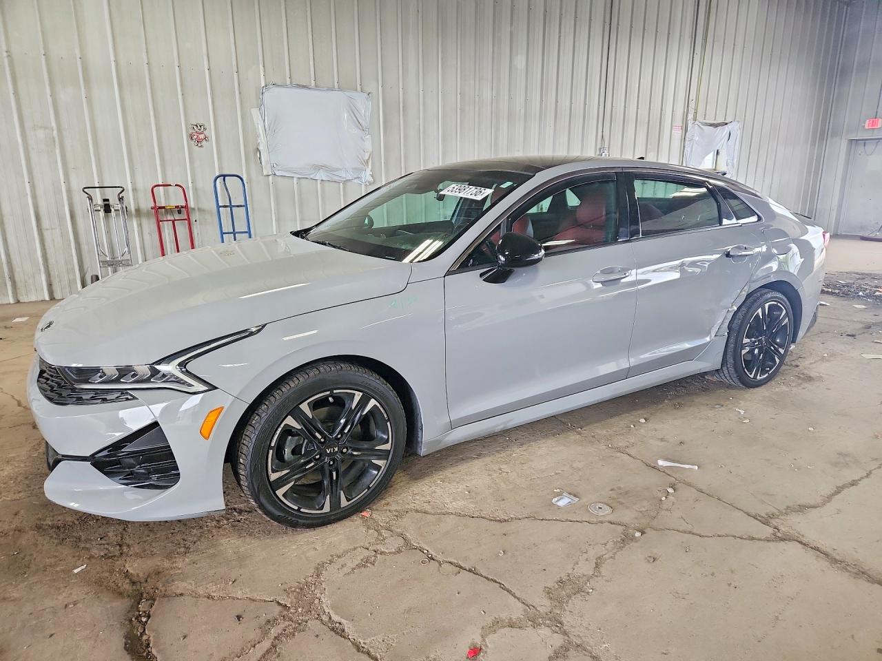 Salvage Kia K5 Image