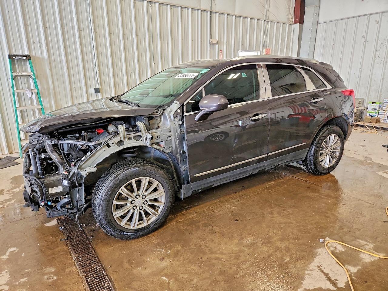Salvage Cadillac XT5 Image