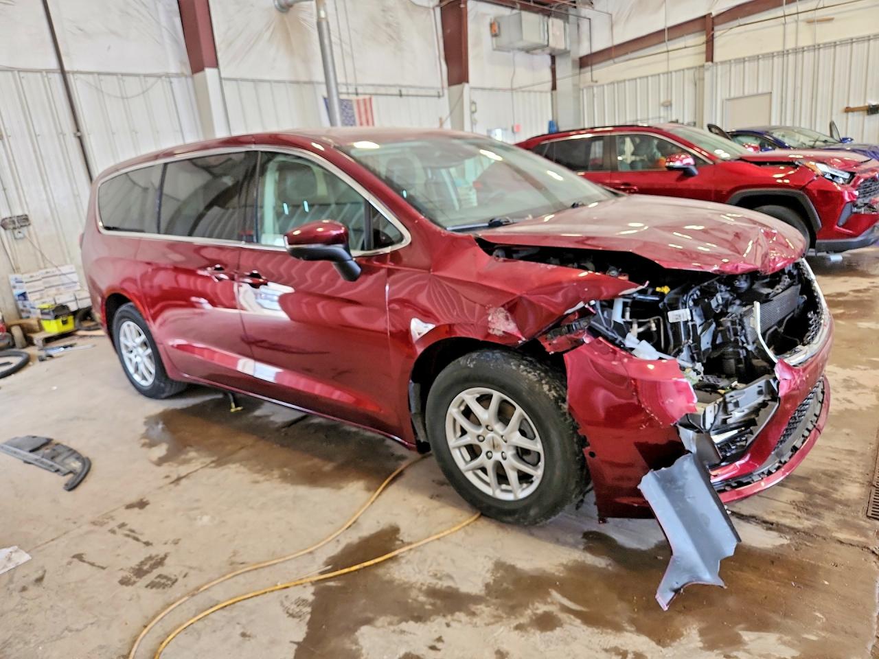 Chrysler Pacifica Touring L