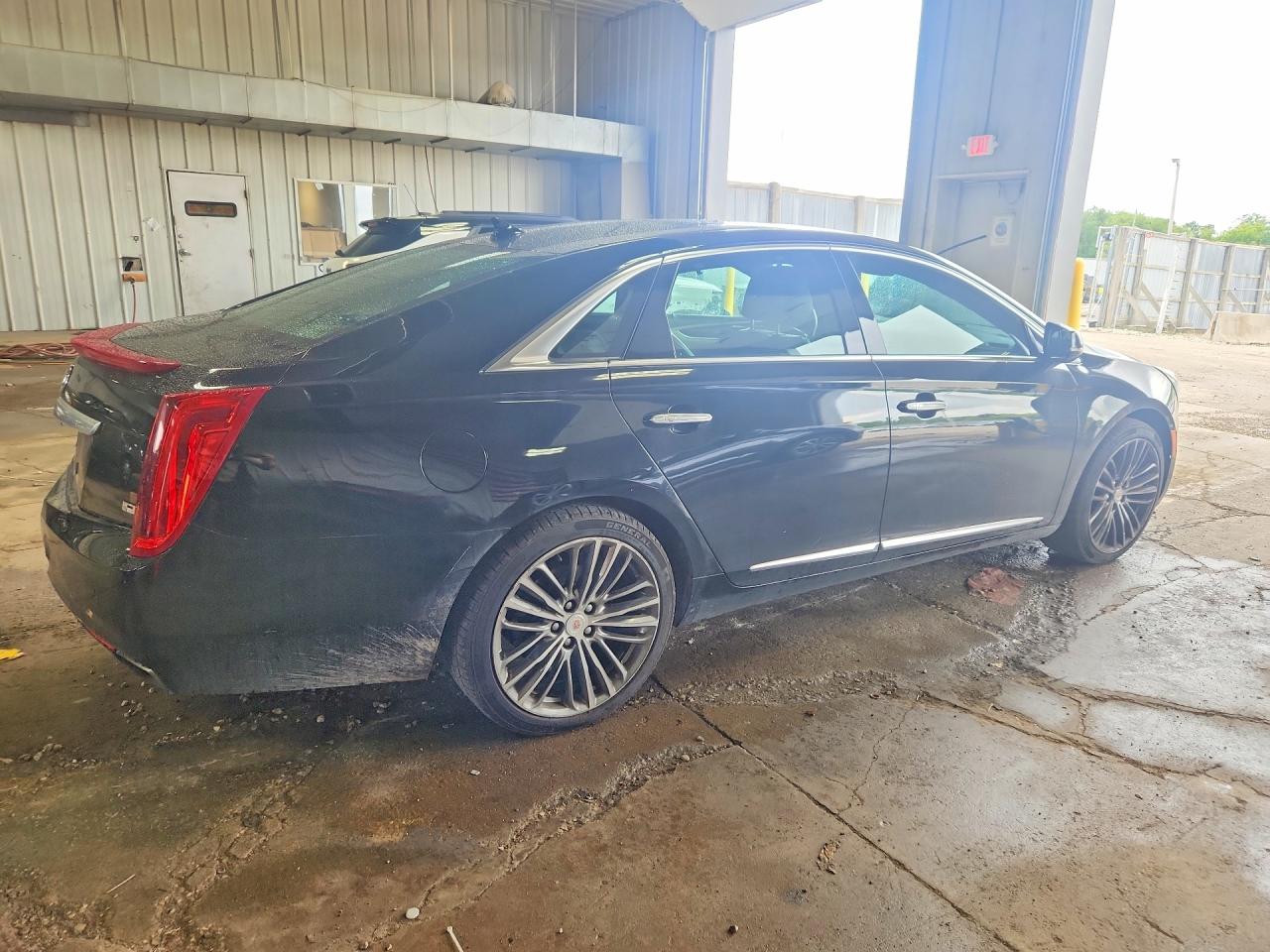 Cadillac XTS Platinum