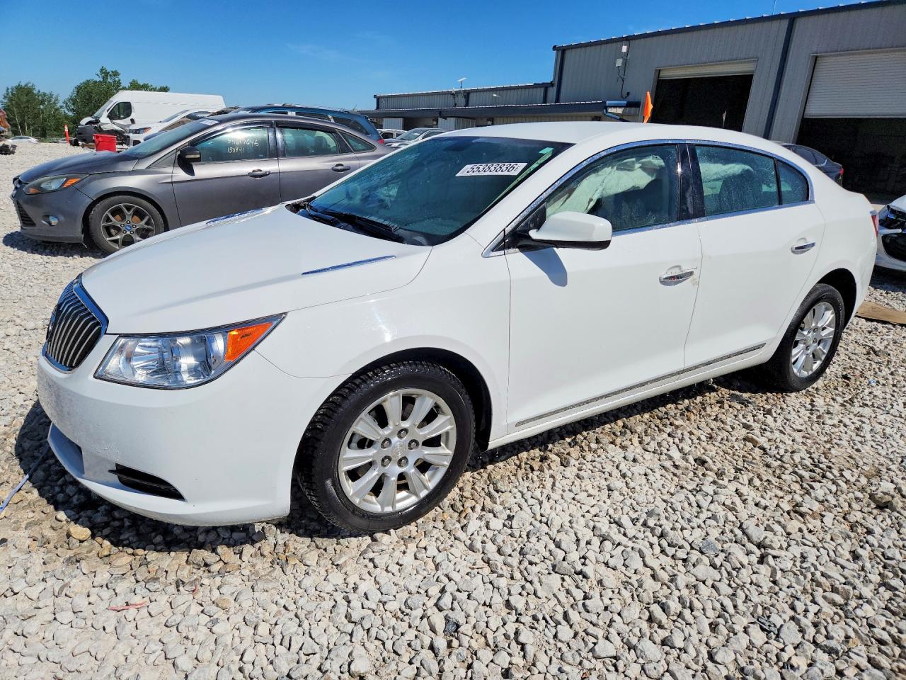 Salvage Buick LaCrosse Image