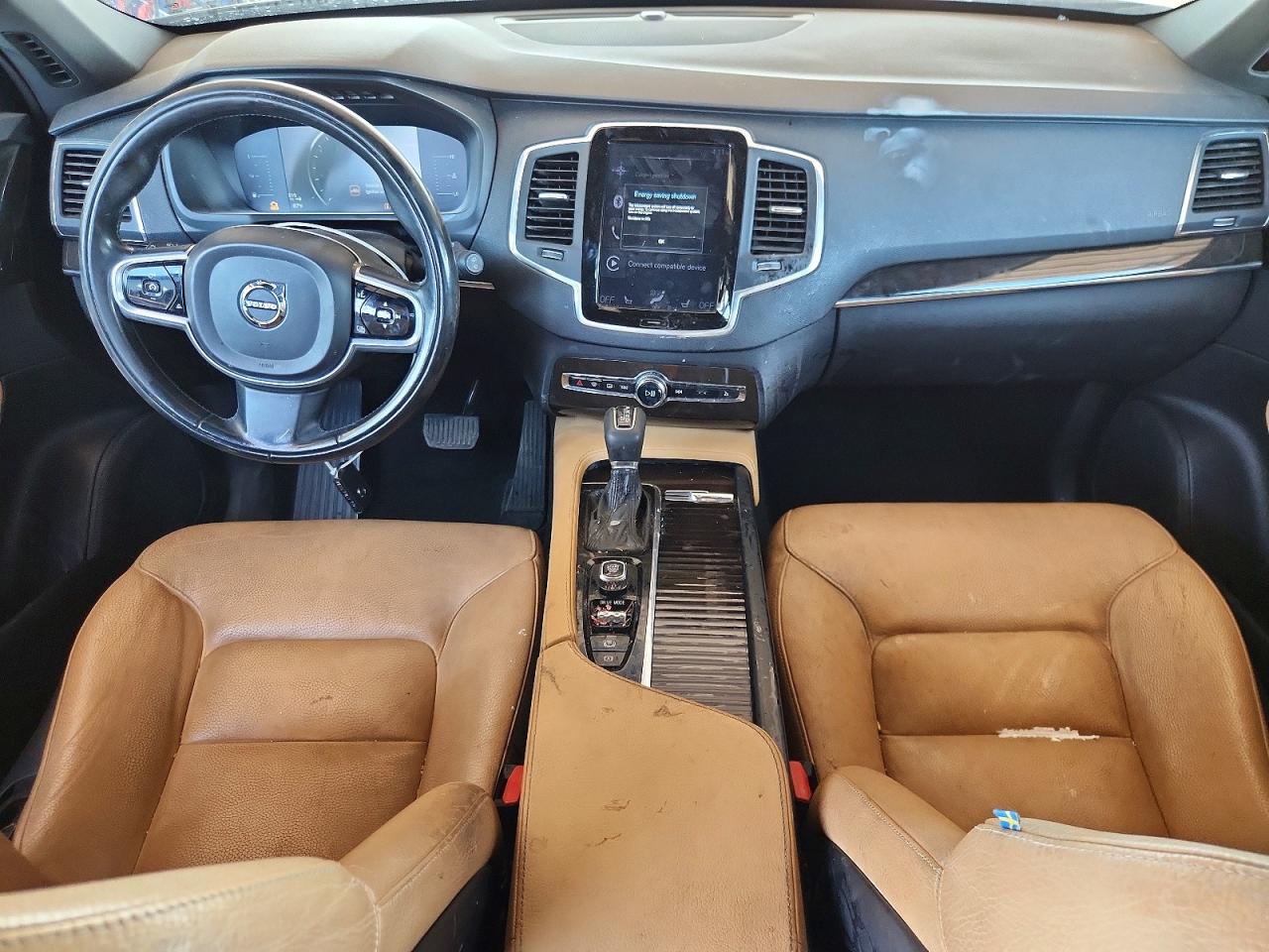 Volvo XC90 T5