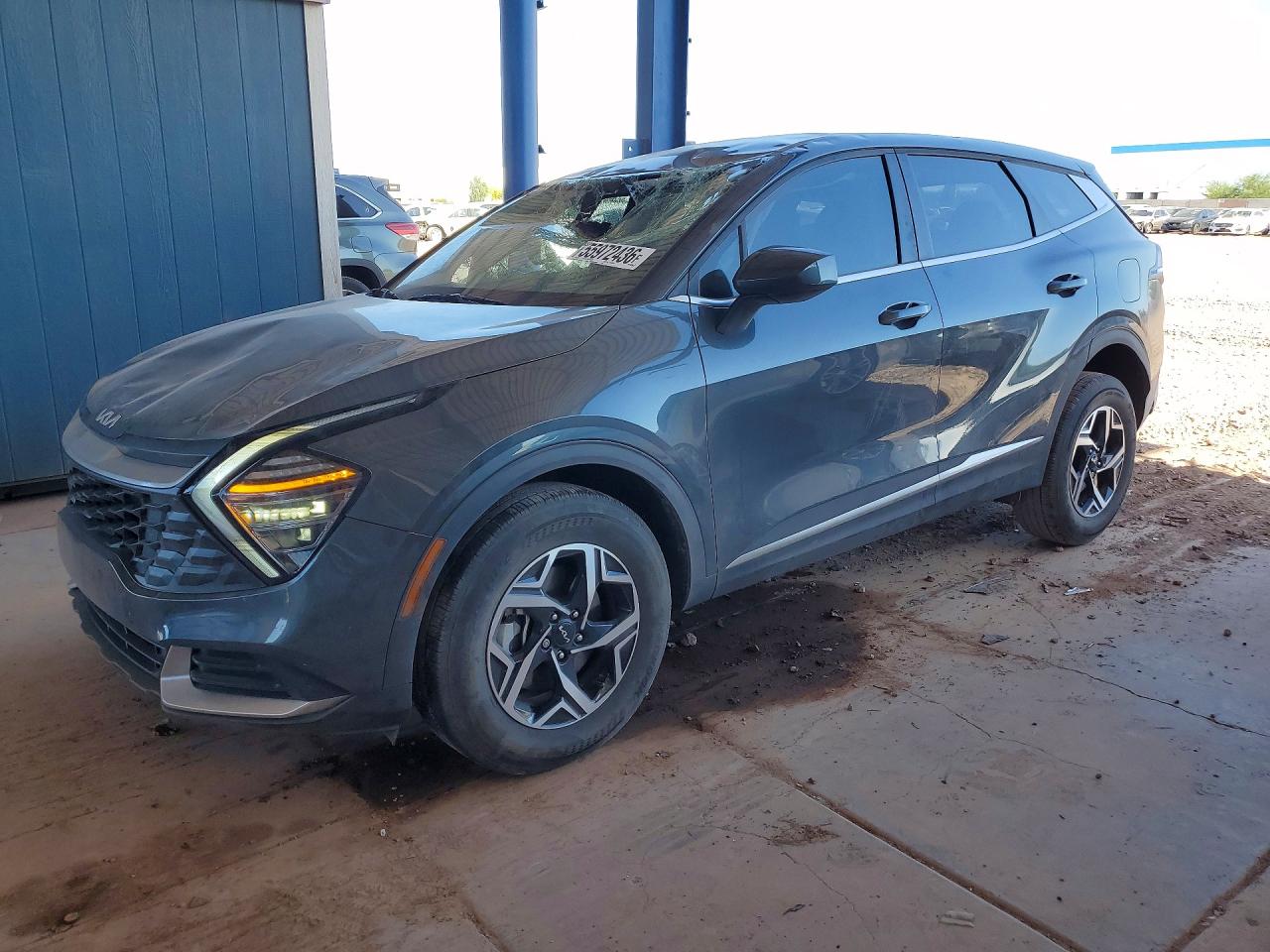 Salvage Kia Sportage Image