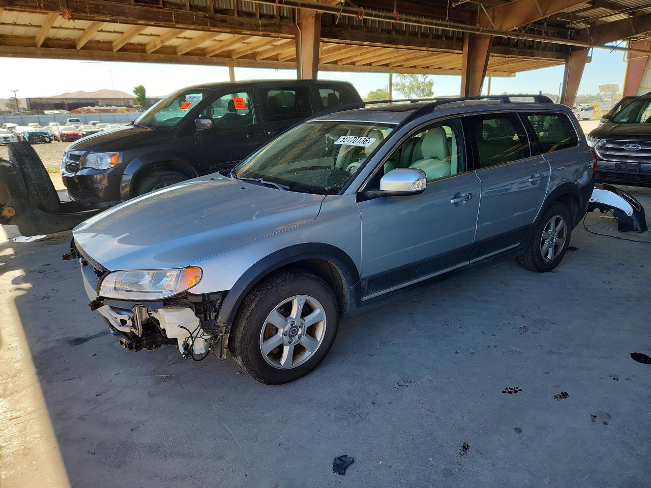 Salvage Volvo XC70 Image