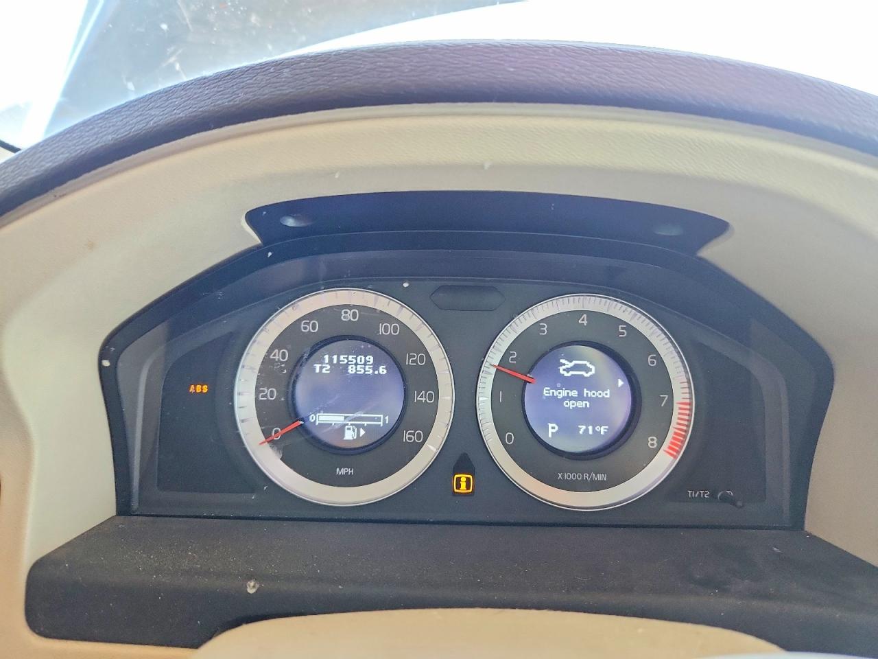 Volvo XC70 3.2