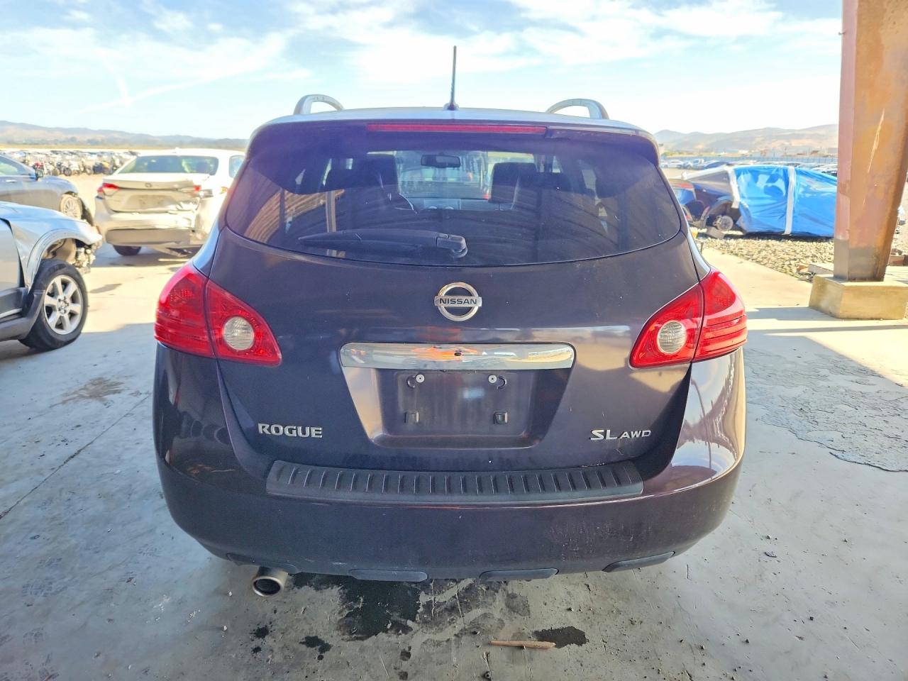 Nissan Rogue S