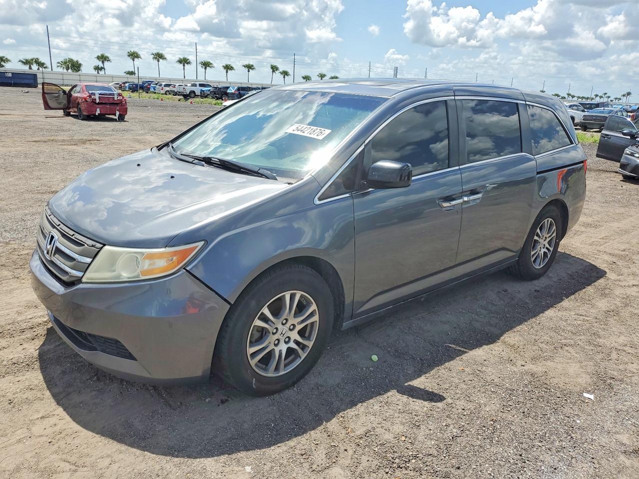 Salvage Honda Odyssey Image