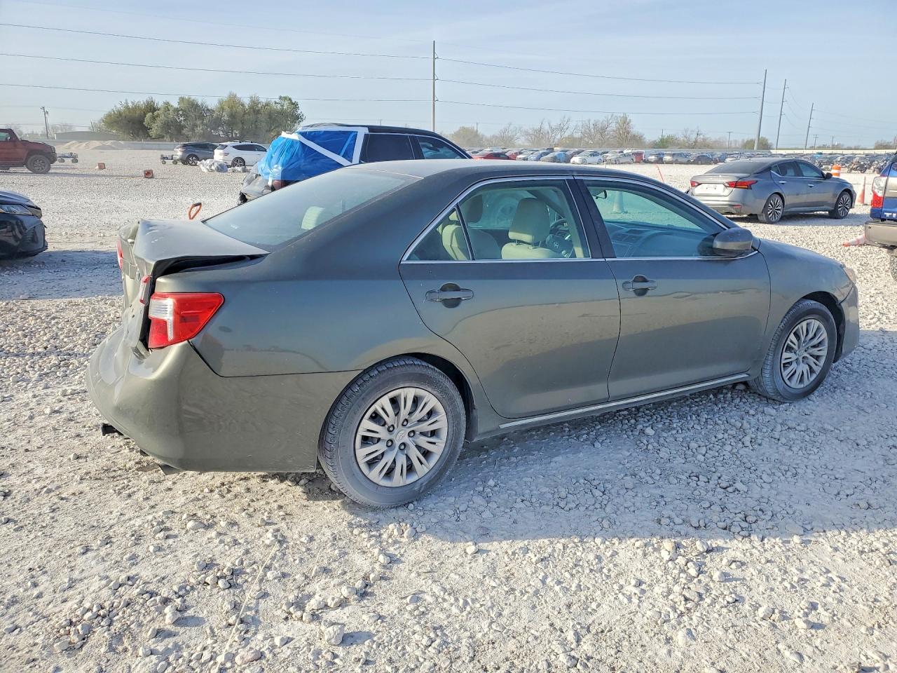 Toyota Camry Le