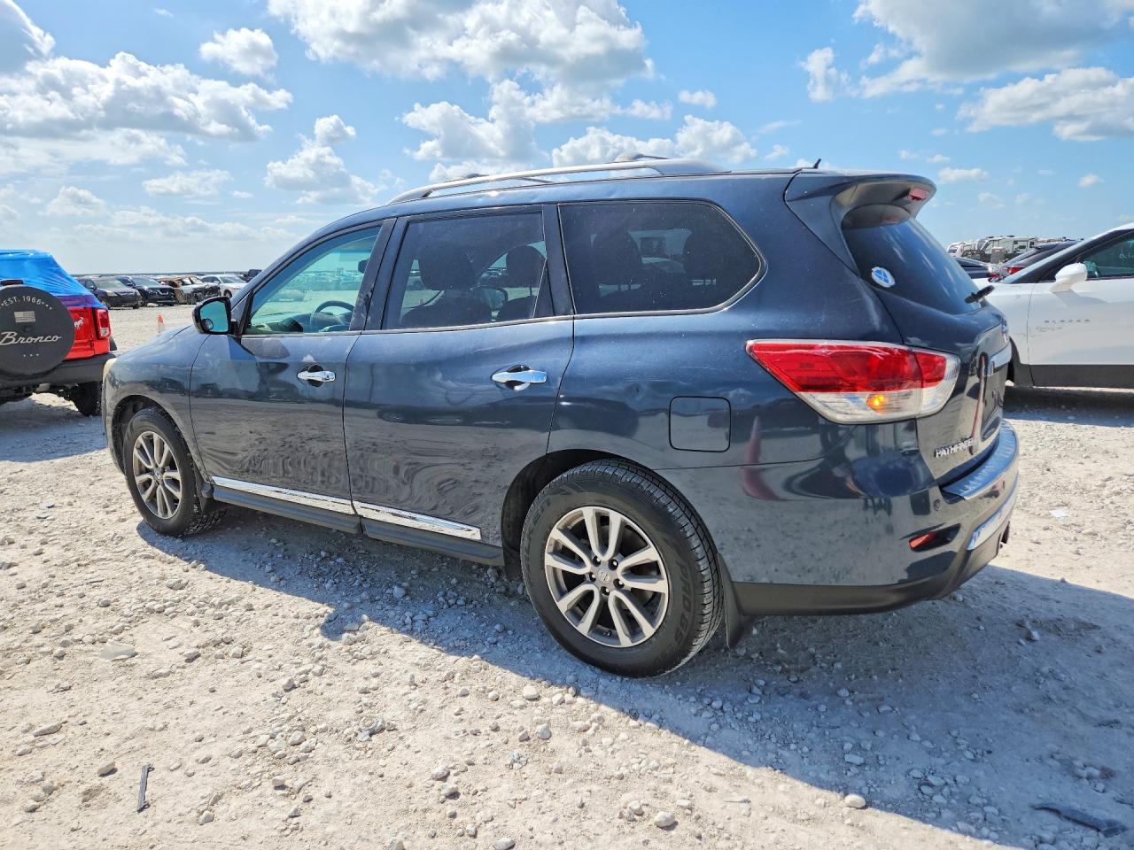 Nissan Pathfinder Sl