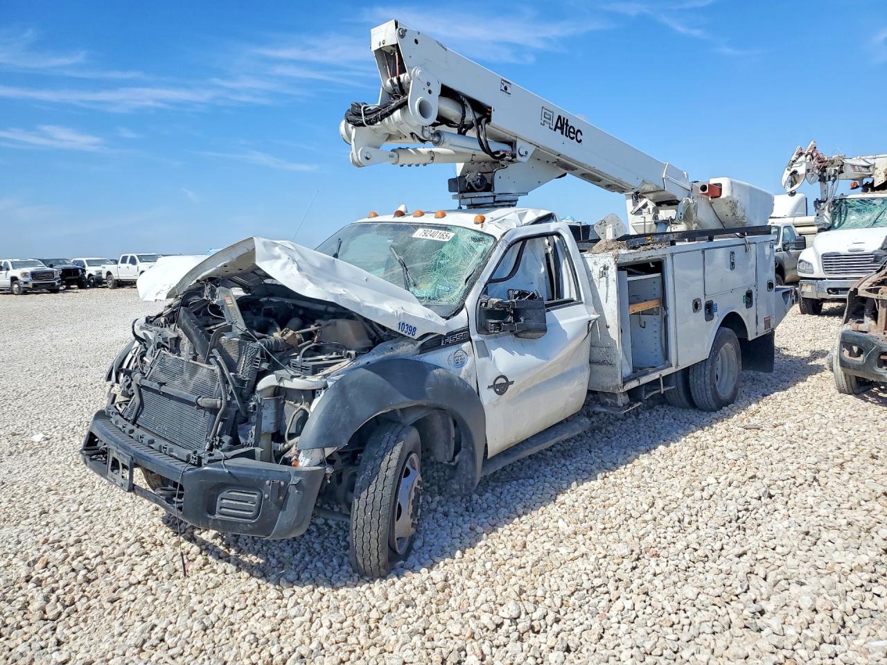 Salvage Ford F-550 Image