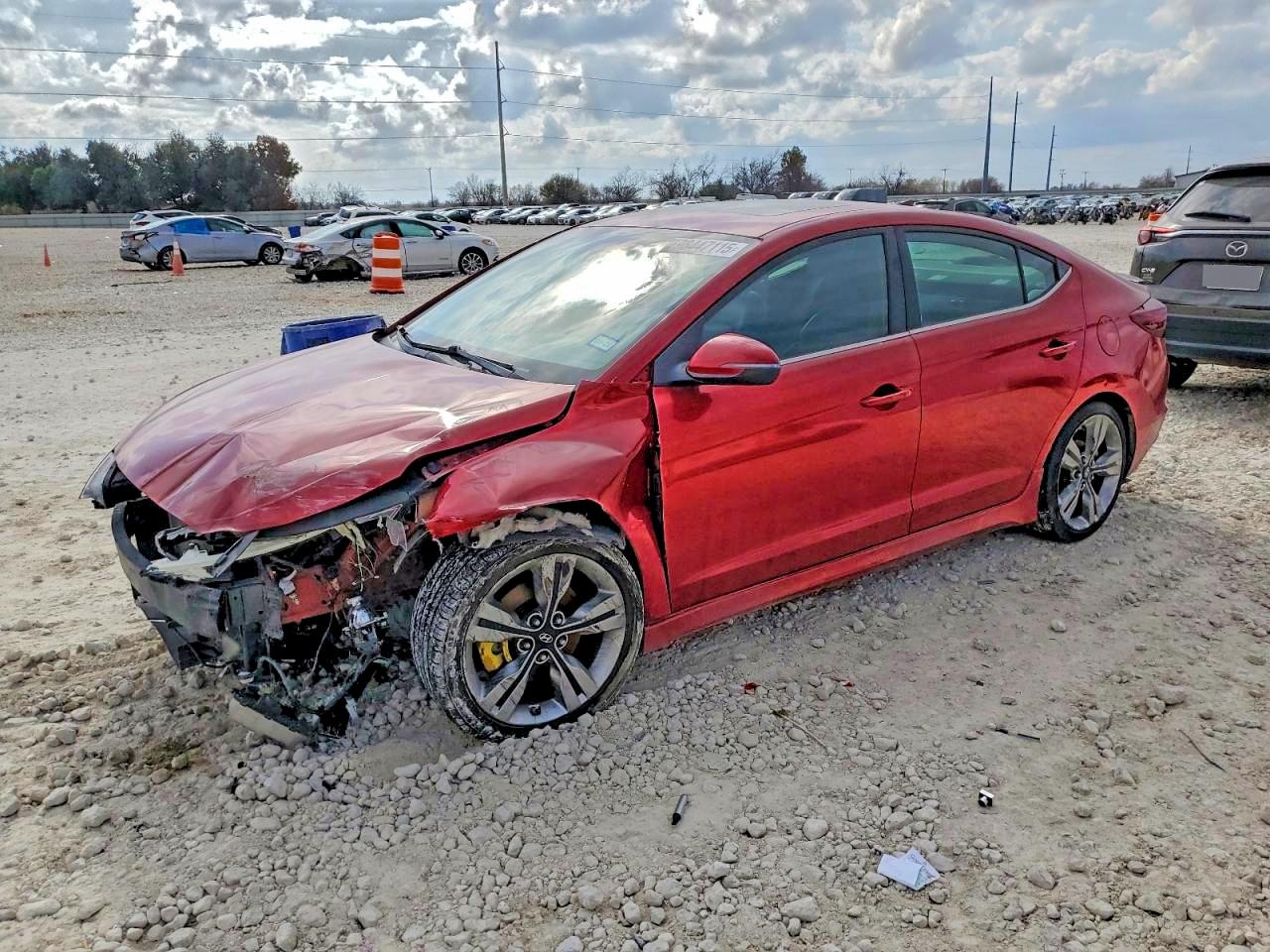 Salvage Hyundai ELANTRA Image
