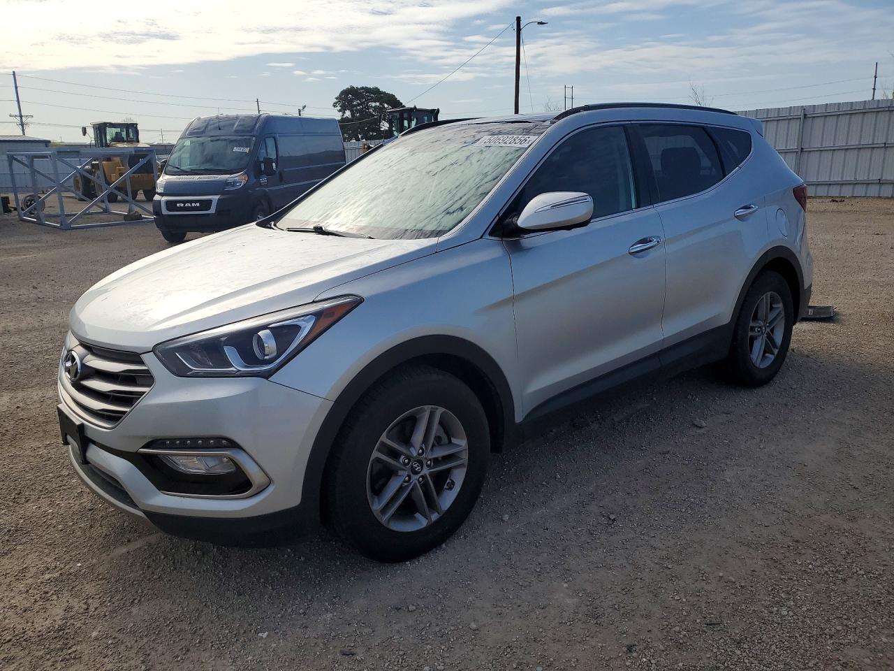 Salvage Hyundai SANTA FE Image