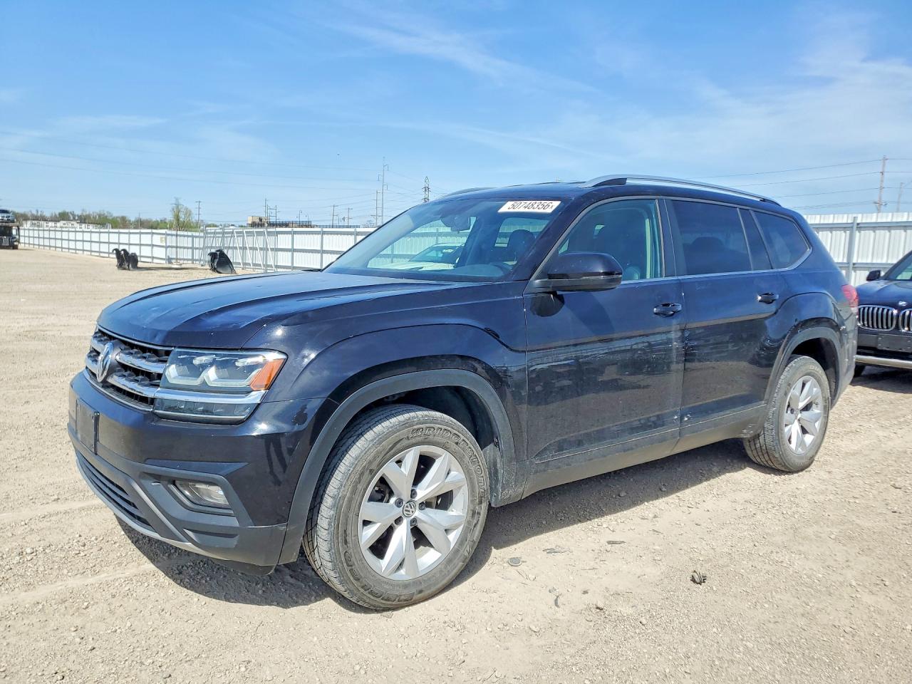 Salvage Volkswagen Atlas Image