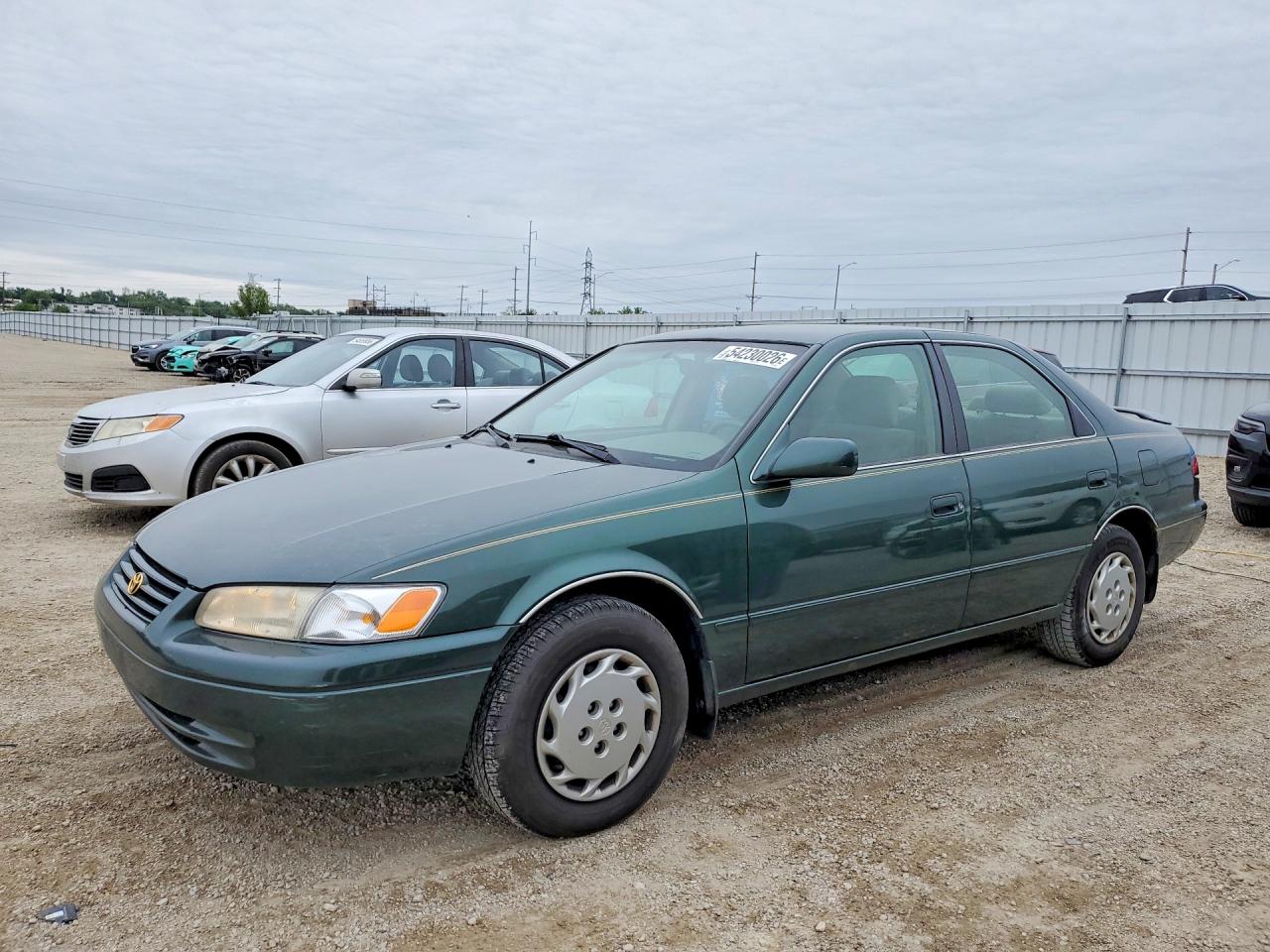 Salvage Toyota Camry Image