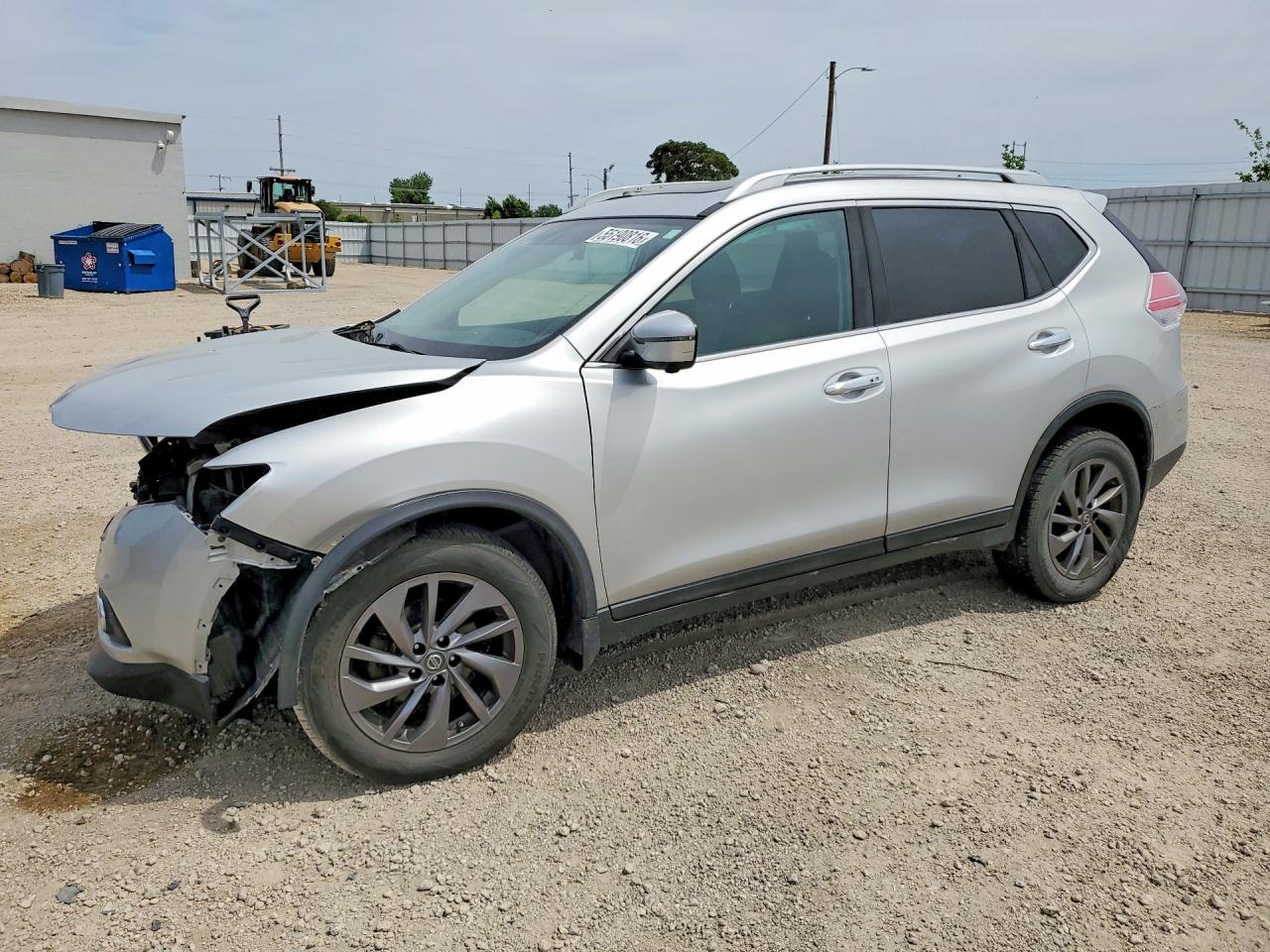 Salvage Nissan Rogue Image
