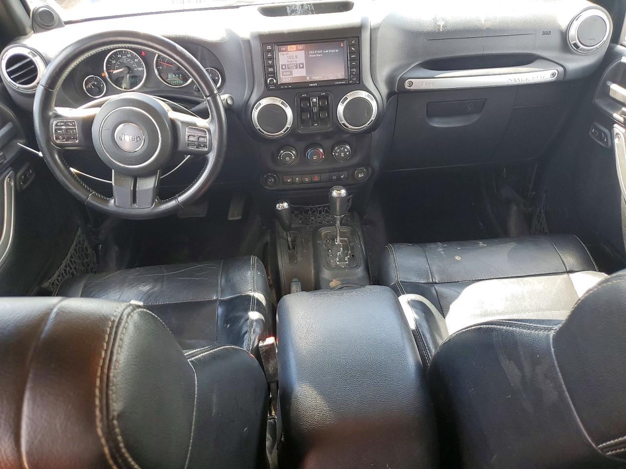 Jeep Wrangler Sahara
