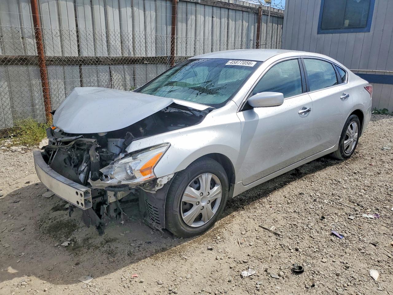 Salvage Nissan Altima Image