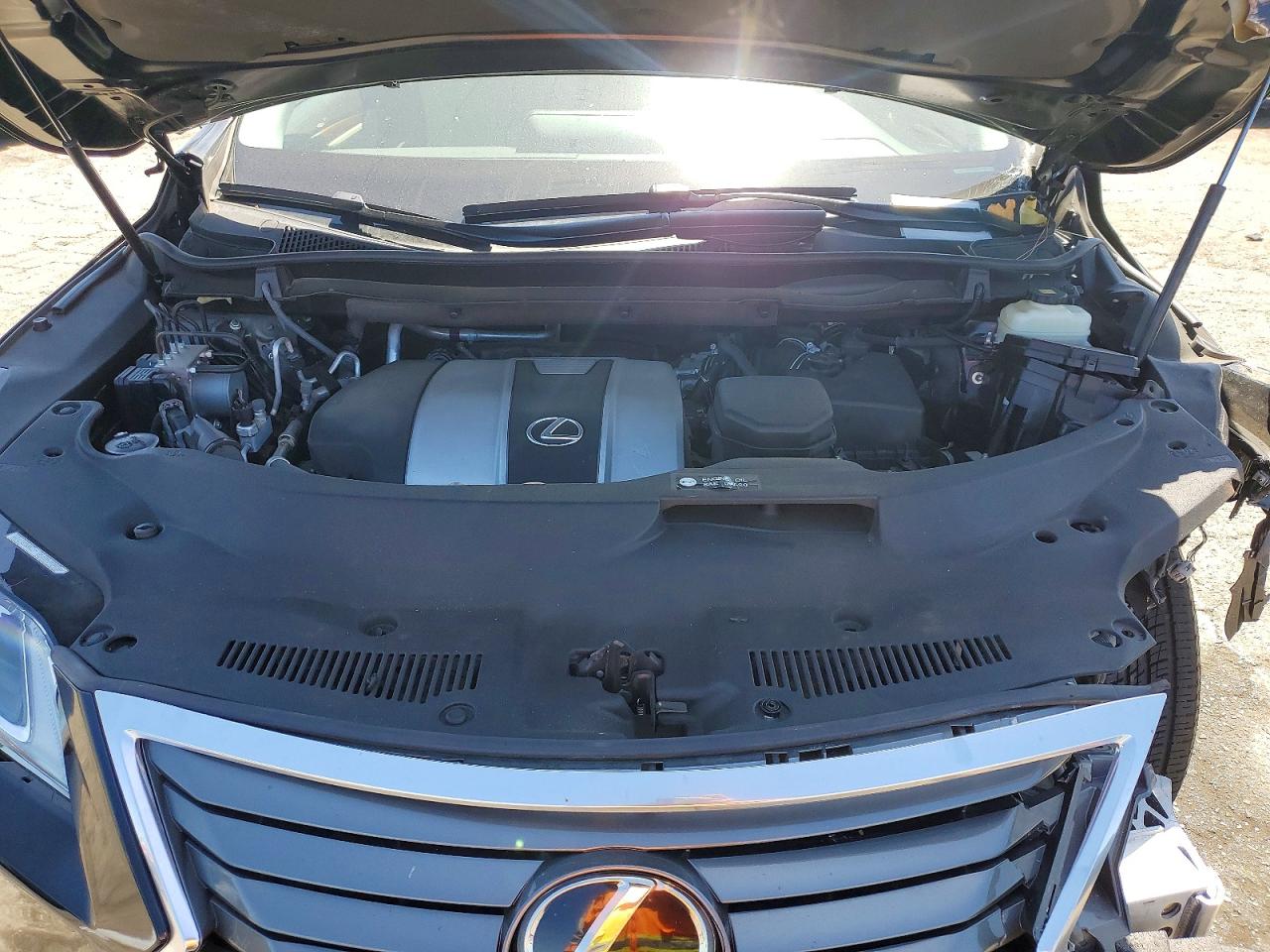 Lexus RX Base