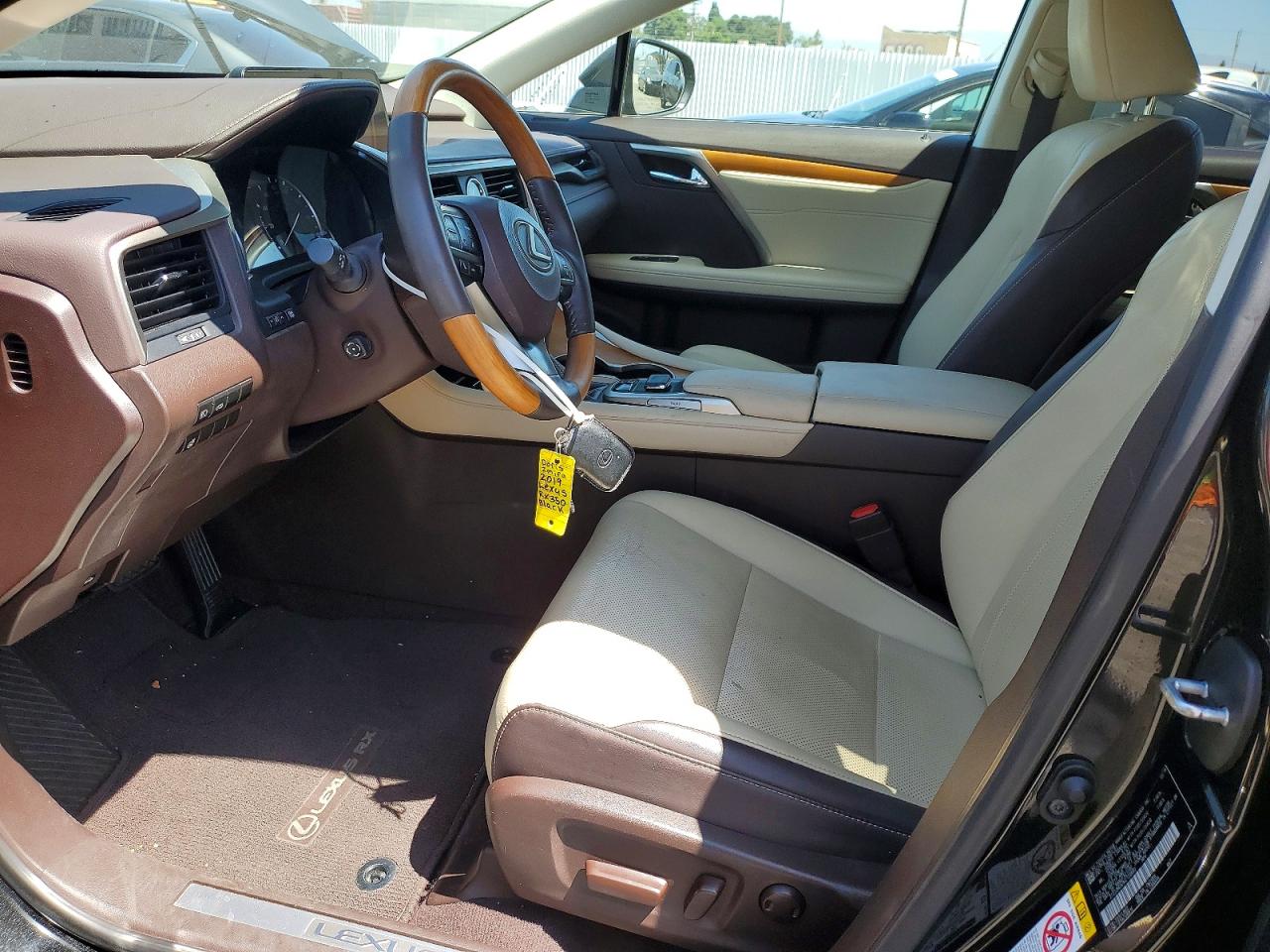 Lexus RX Base