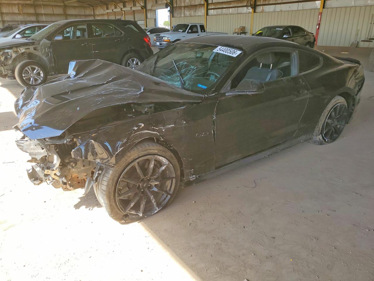 Salvage Ford Mustang Image