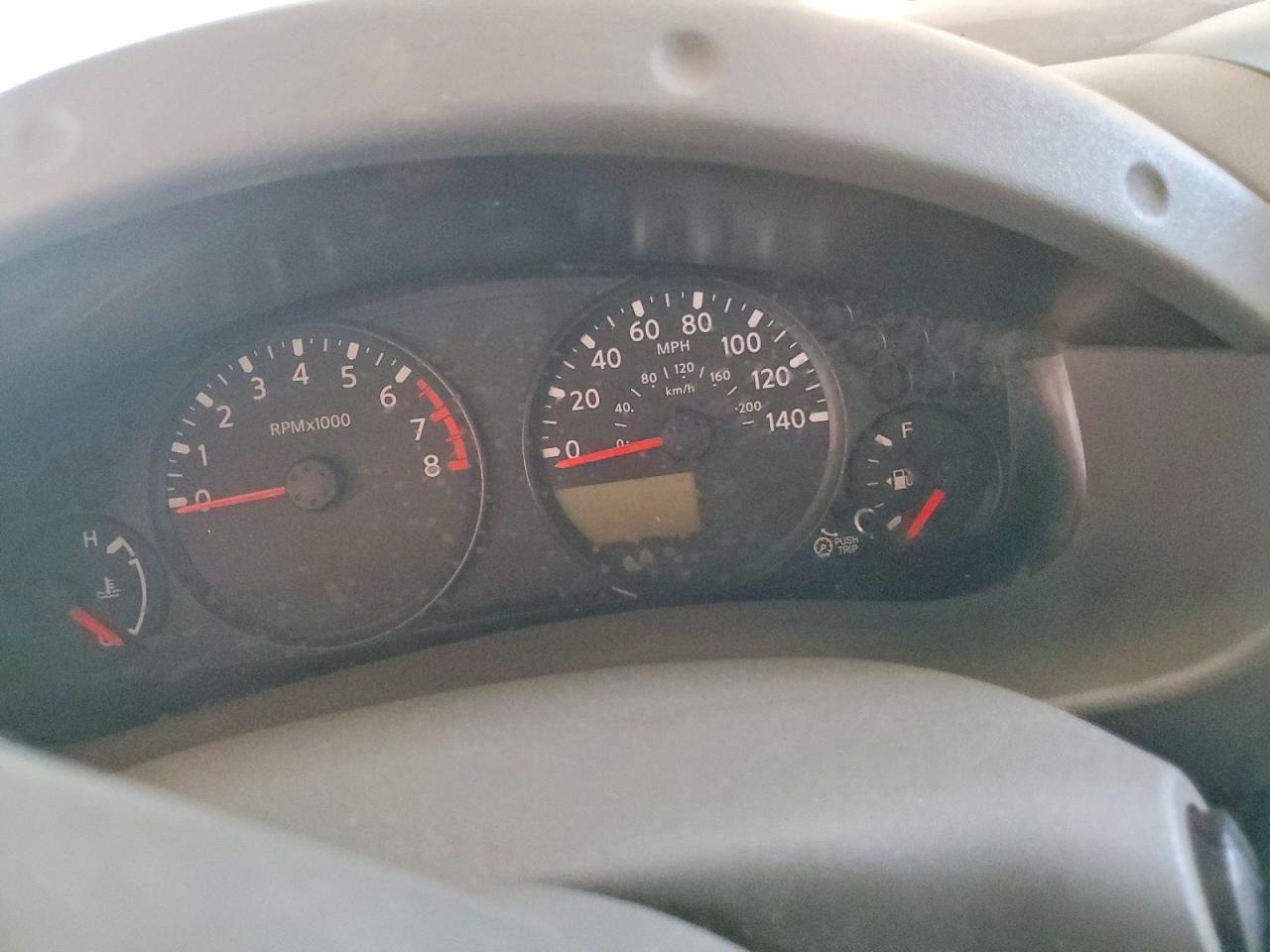 Nissan Frontier S