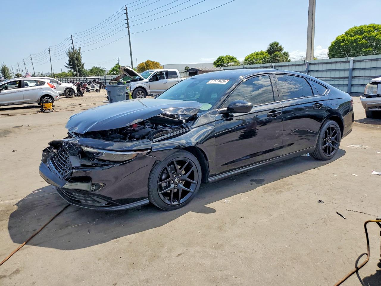 Salvage Honda Accord Image