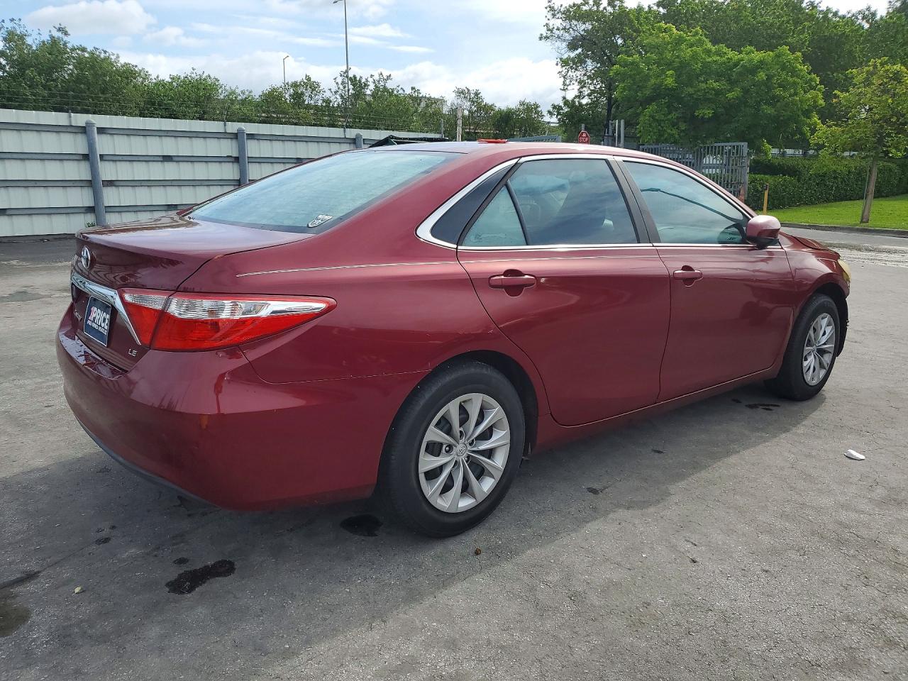 Toyota Camry Le