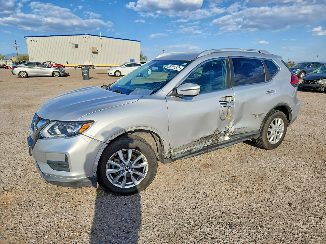 Salvage Nissan Rogue Image