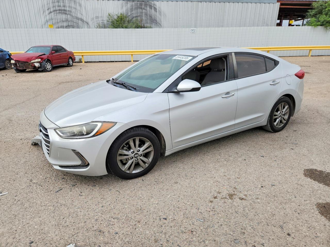 Salvage Hyundai ELANTRA Image