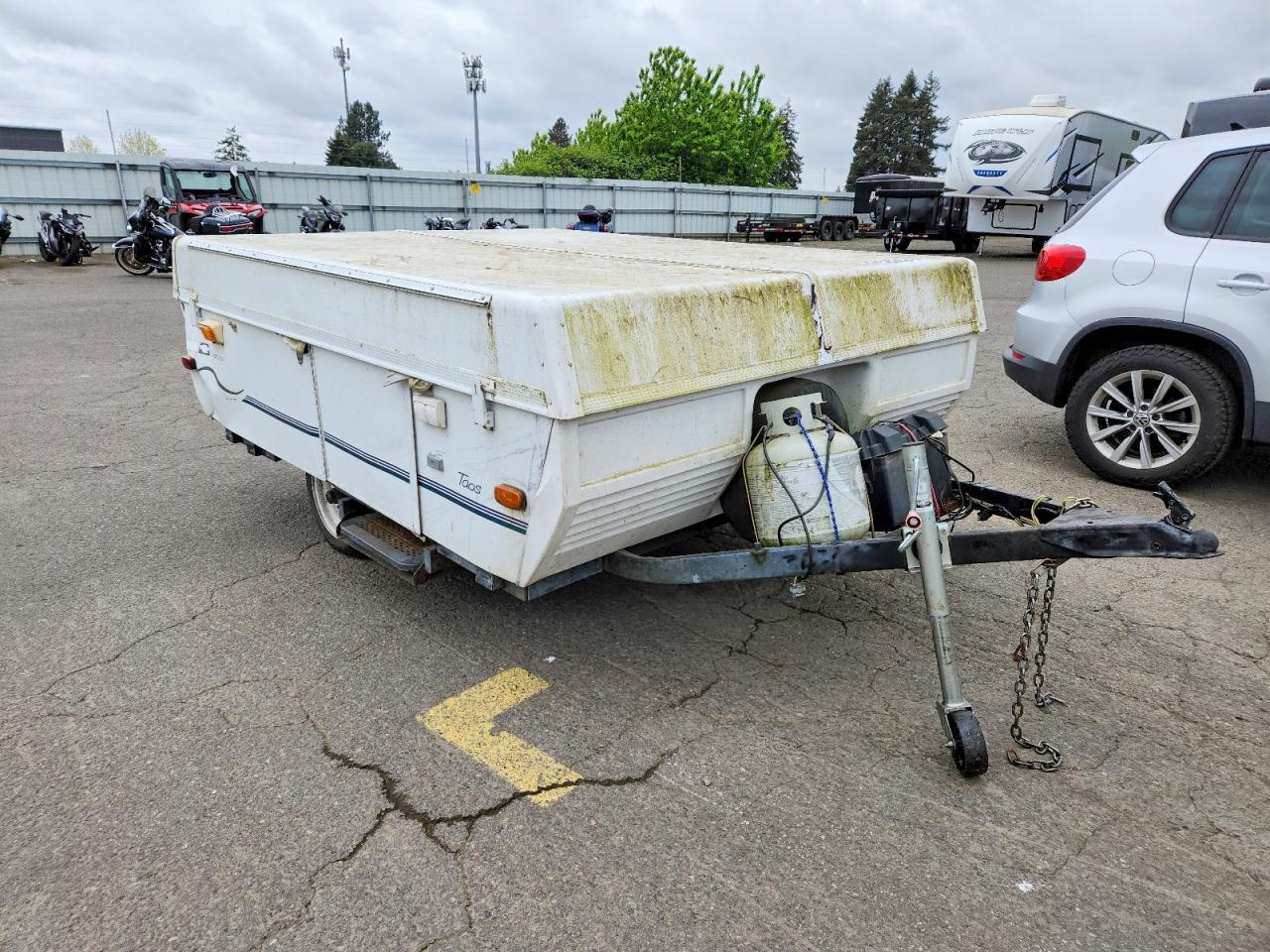 Salvage Fleetwood Coleman Image