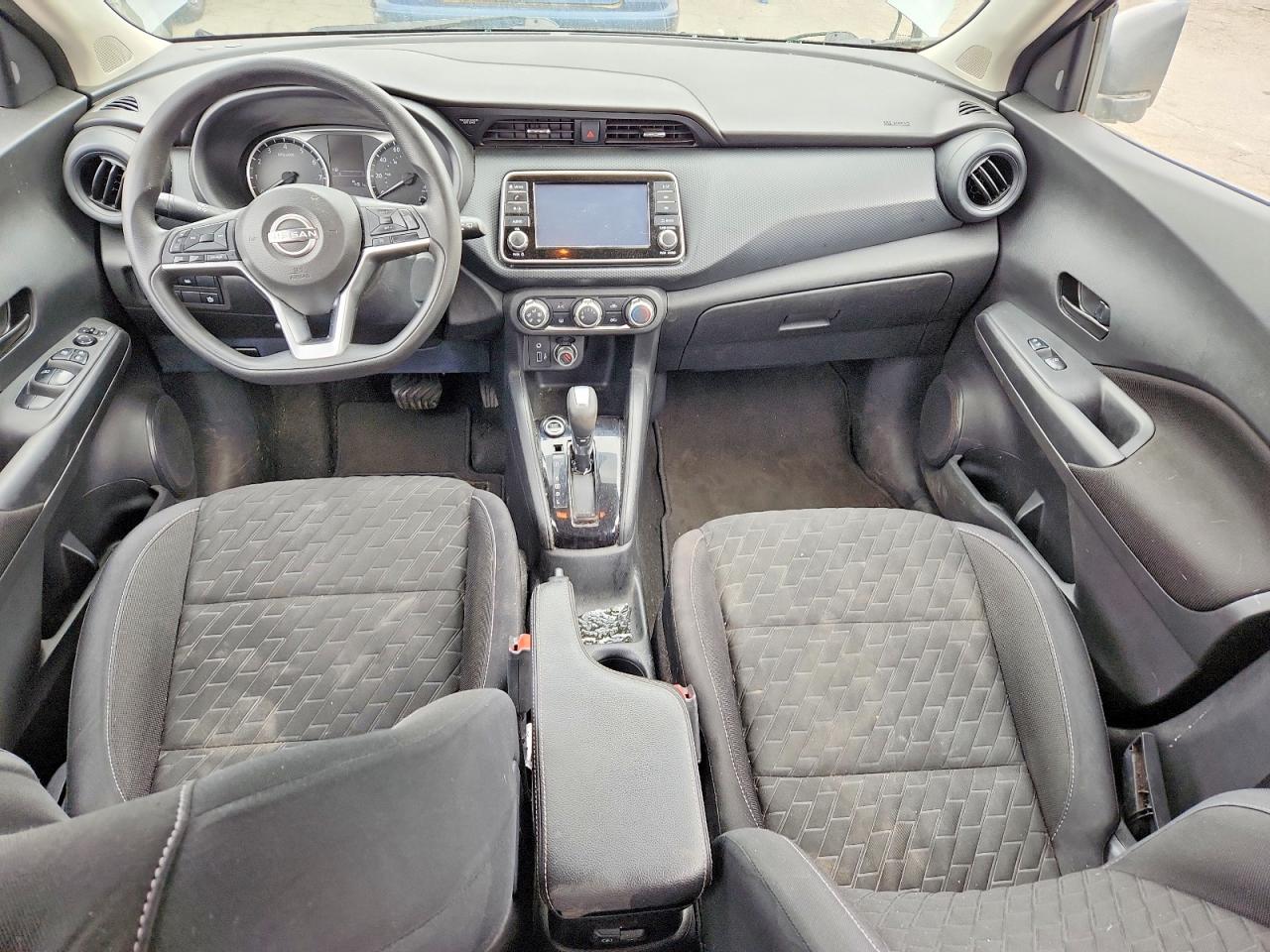 Nissan Kicks S