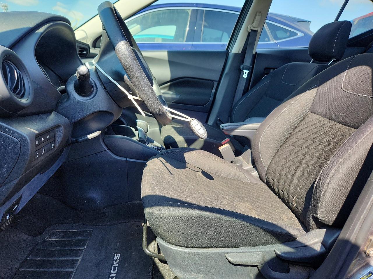 Nissan Kicks S