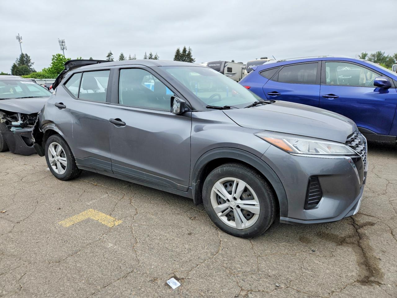 Nissan Kicks S