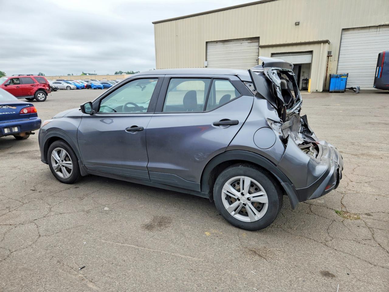 Nissan Kicks S