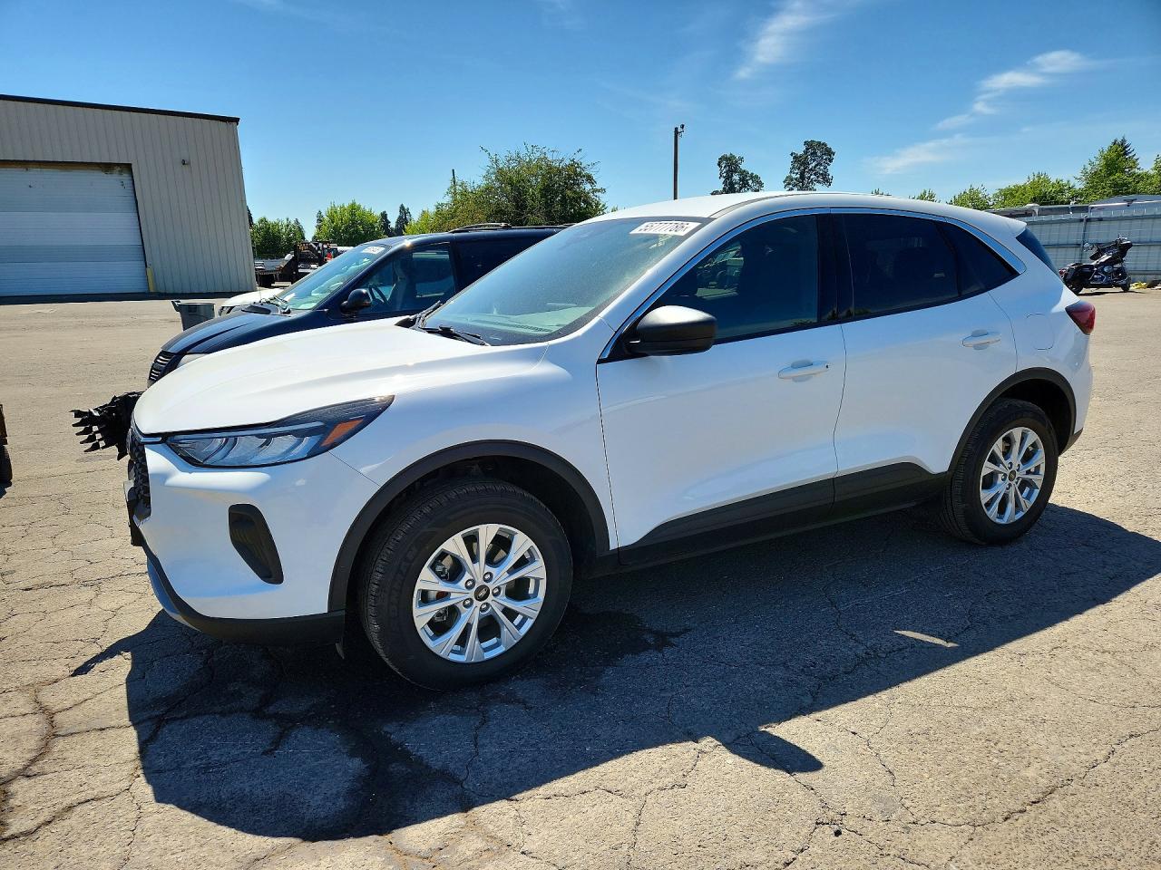Salvage Ford Escape Image