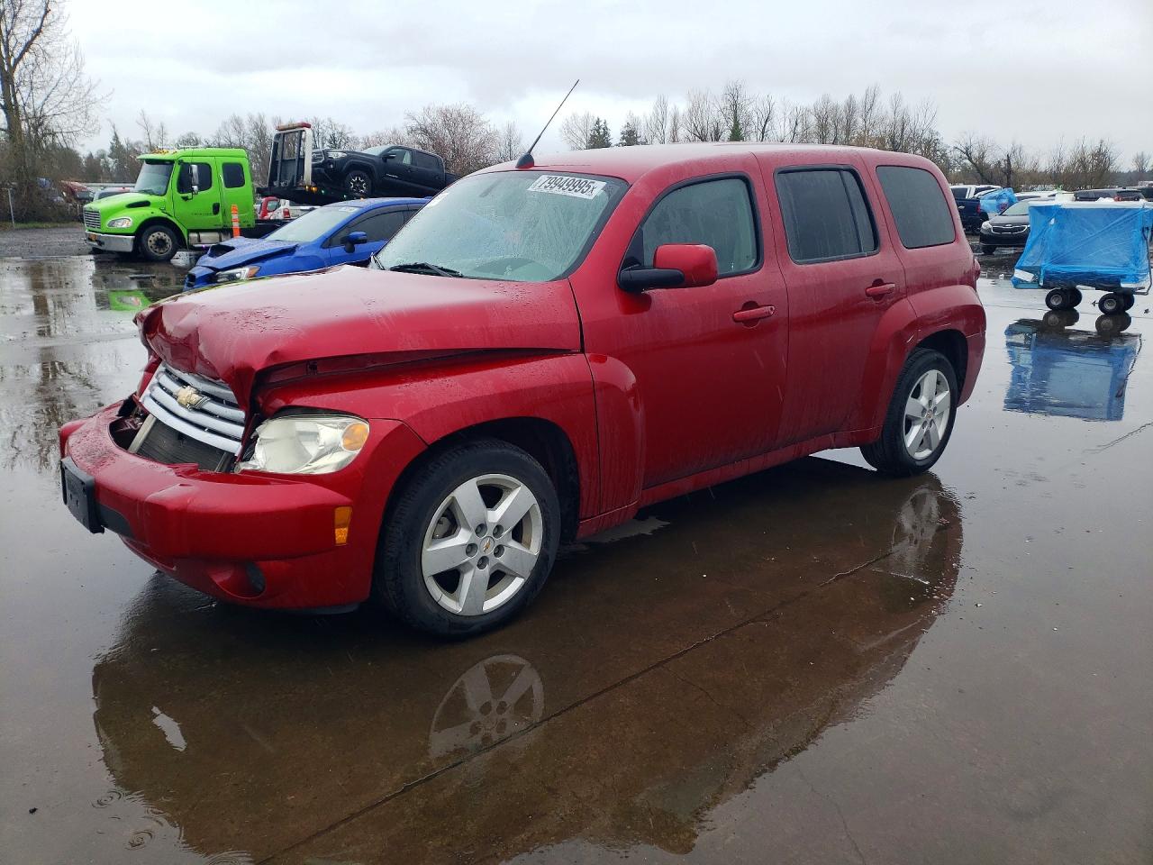 Salvage Chevrolet HHR Image
