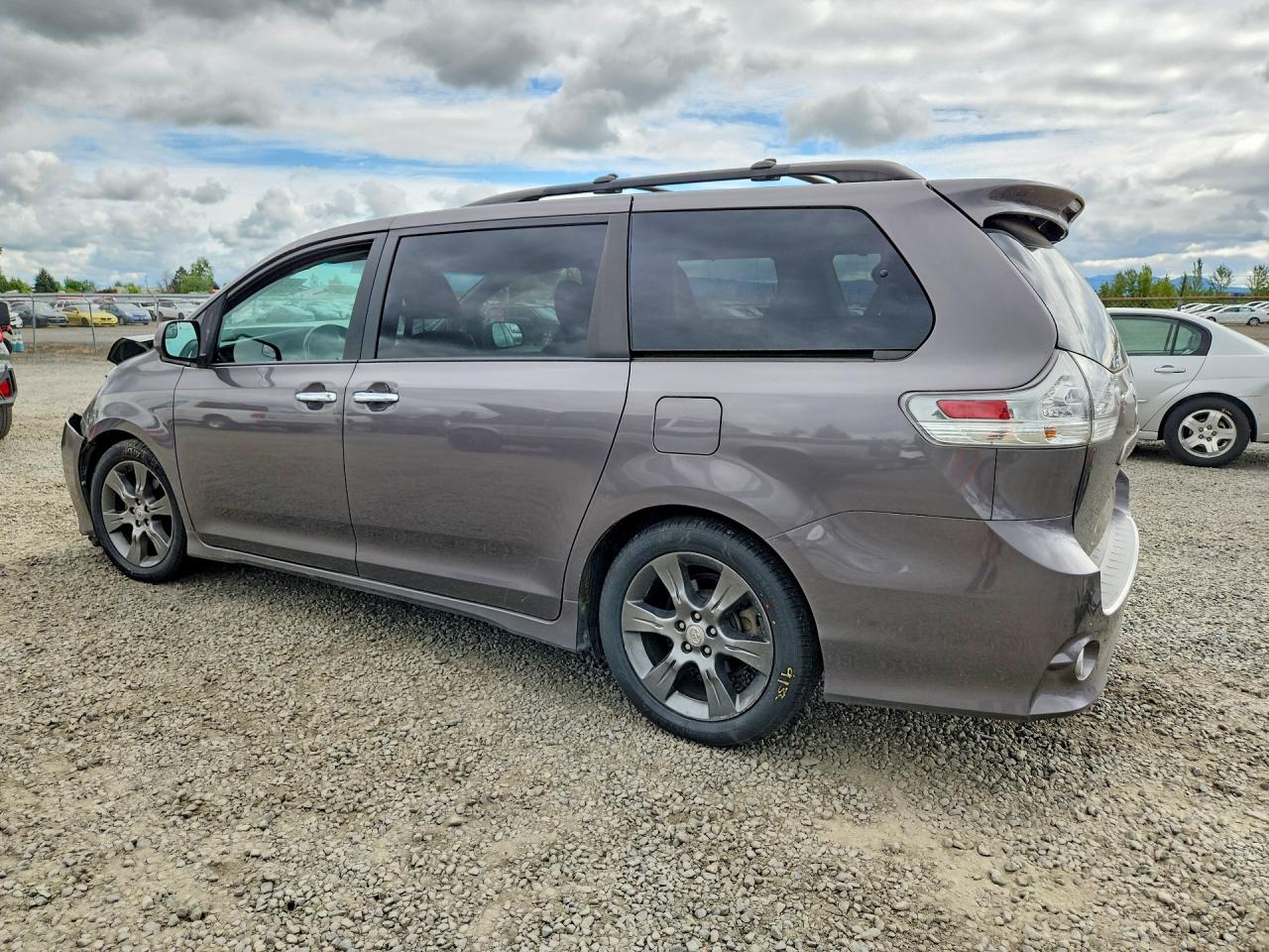 Toyota Sienna Sport