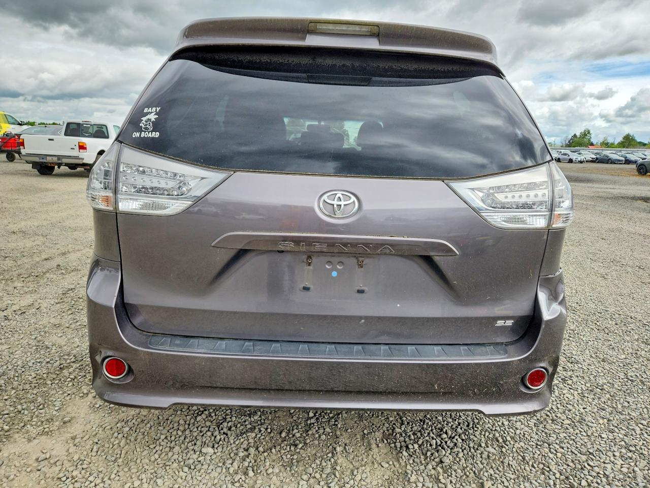 Toyota Sienna Sport