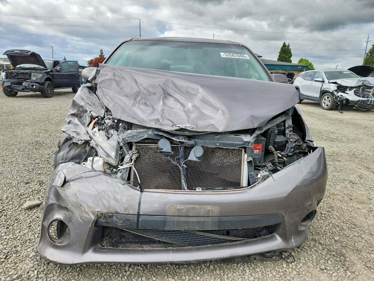 Toyota Sienna Sport