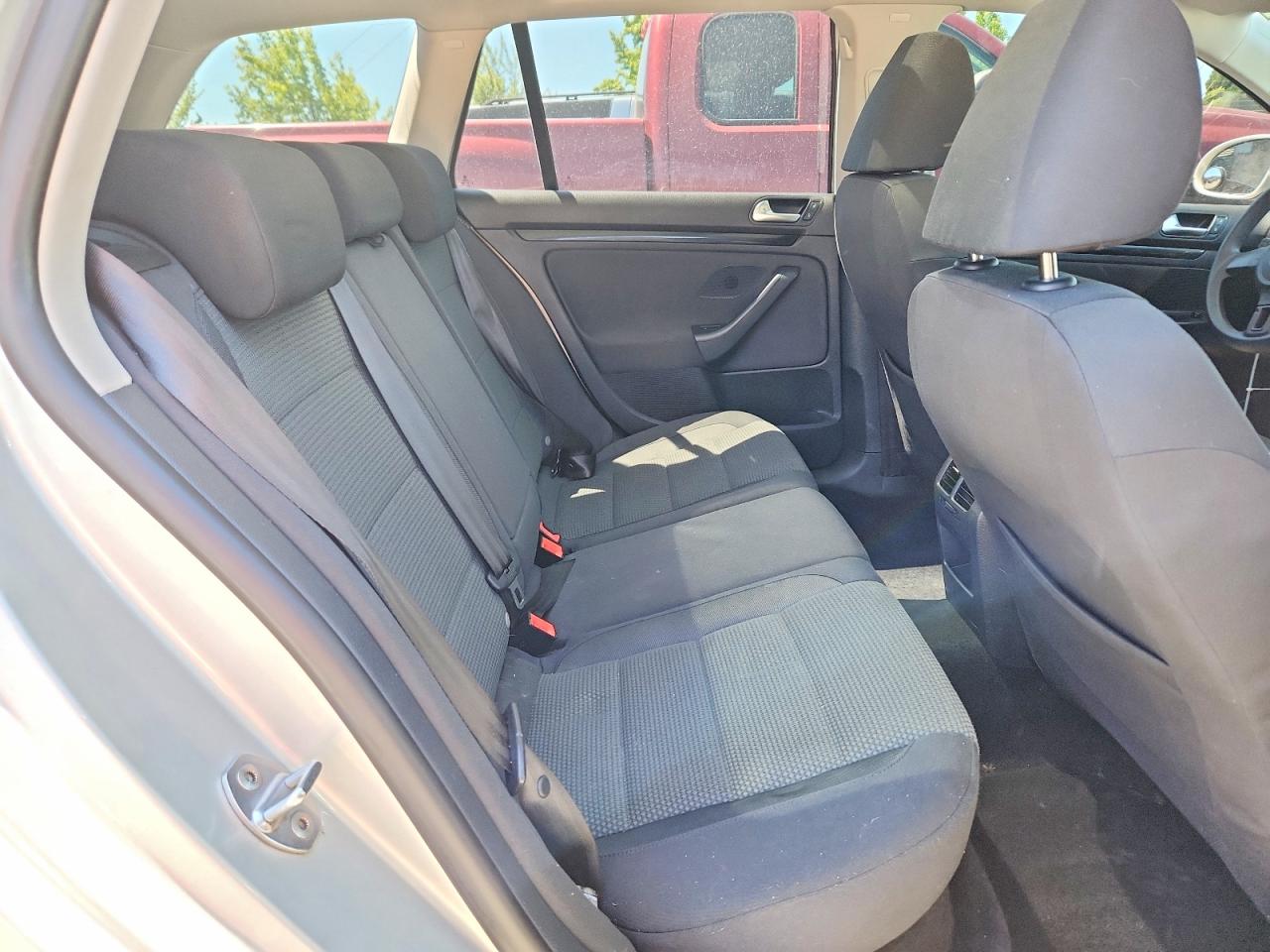 Volkswagen Jetta S