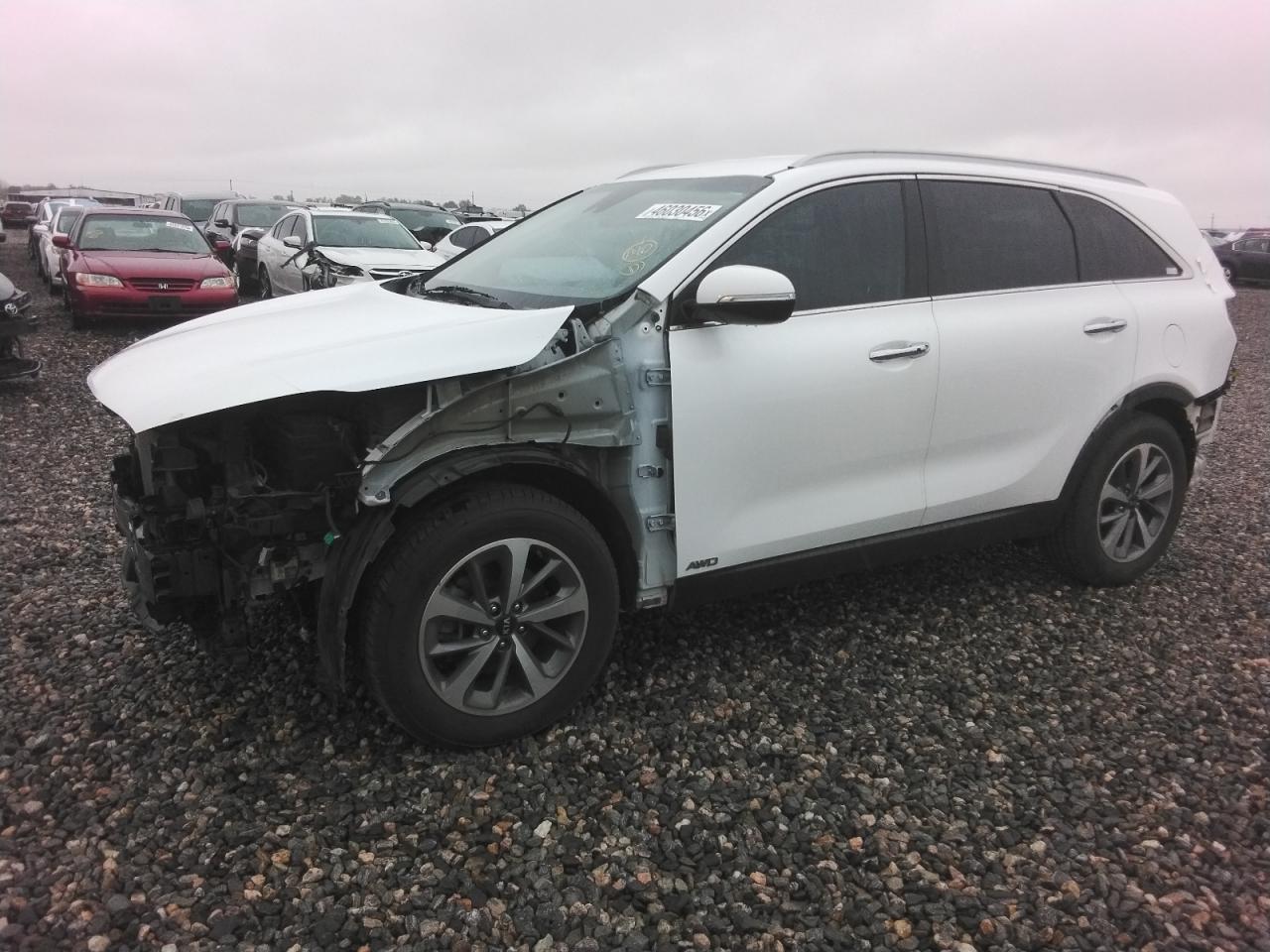 Salvage Kia Sorento Image