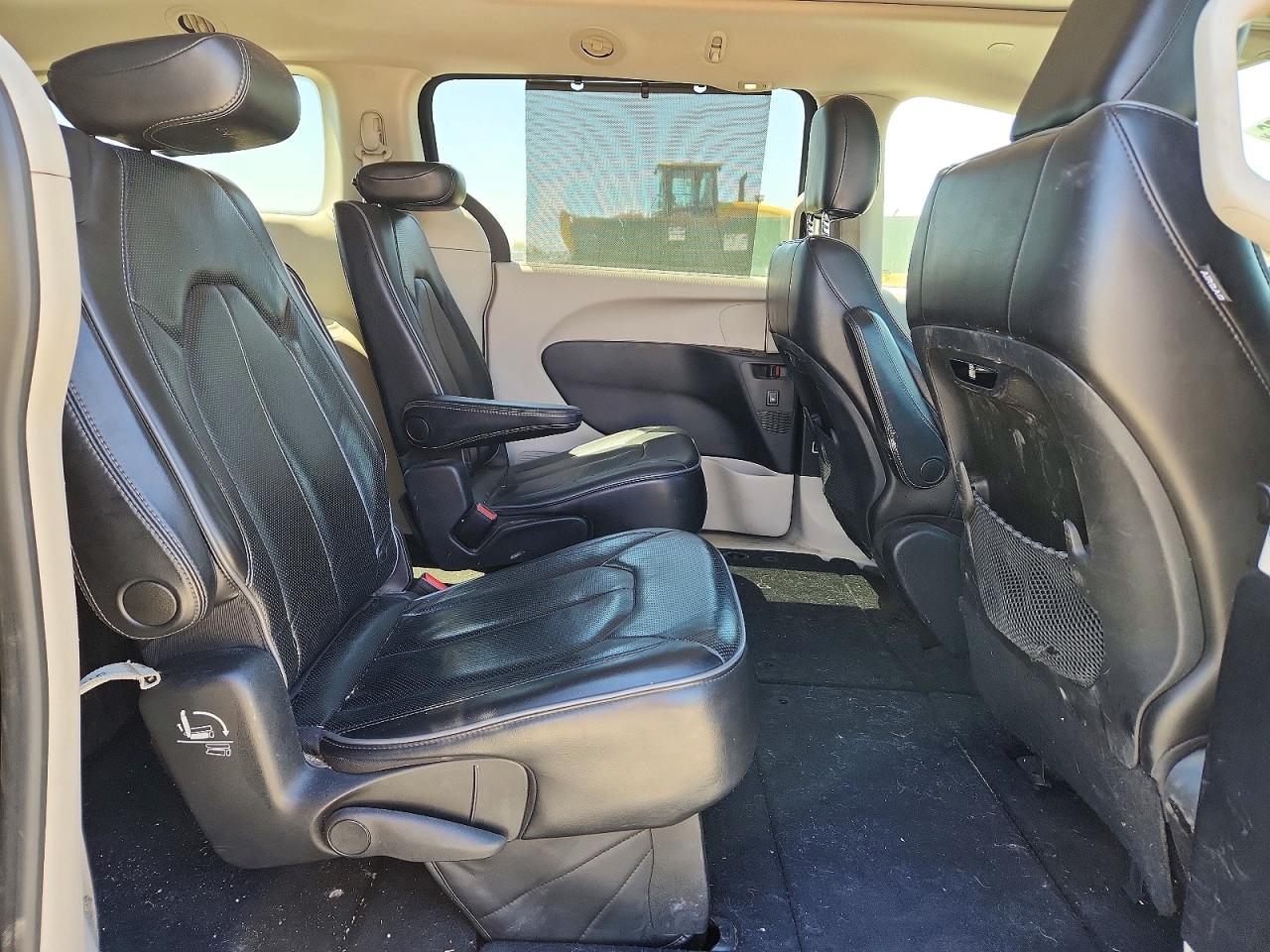 Chrysler Pacifica Limited