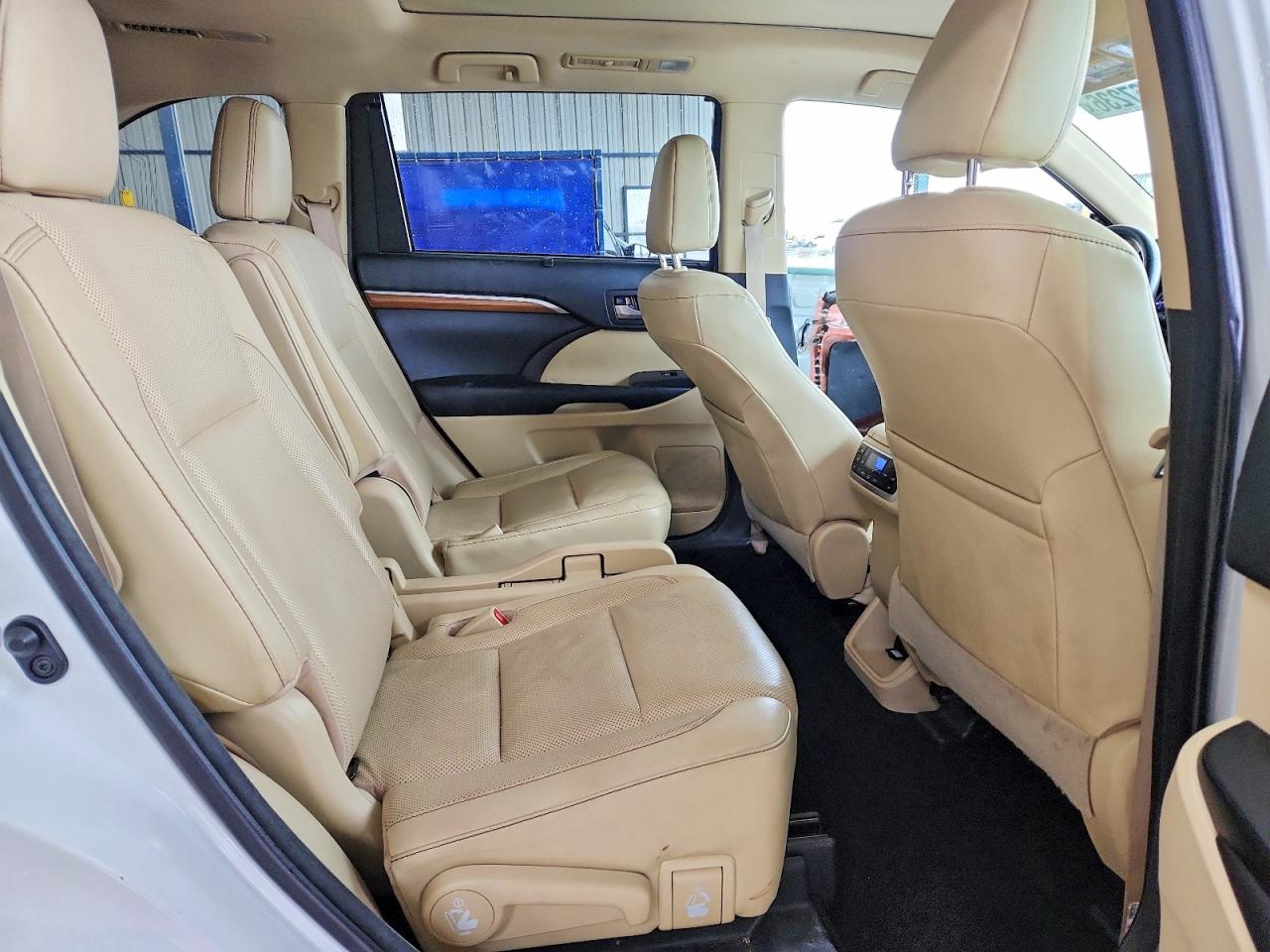 Toyota Highlander Limited Platinum