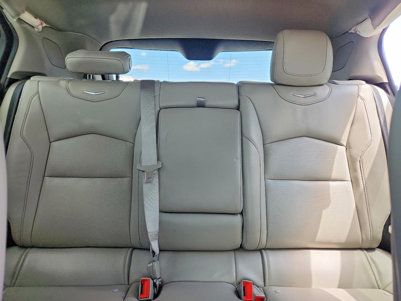 Cadillac XT4 Premium Luxury