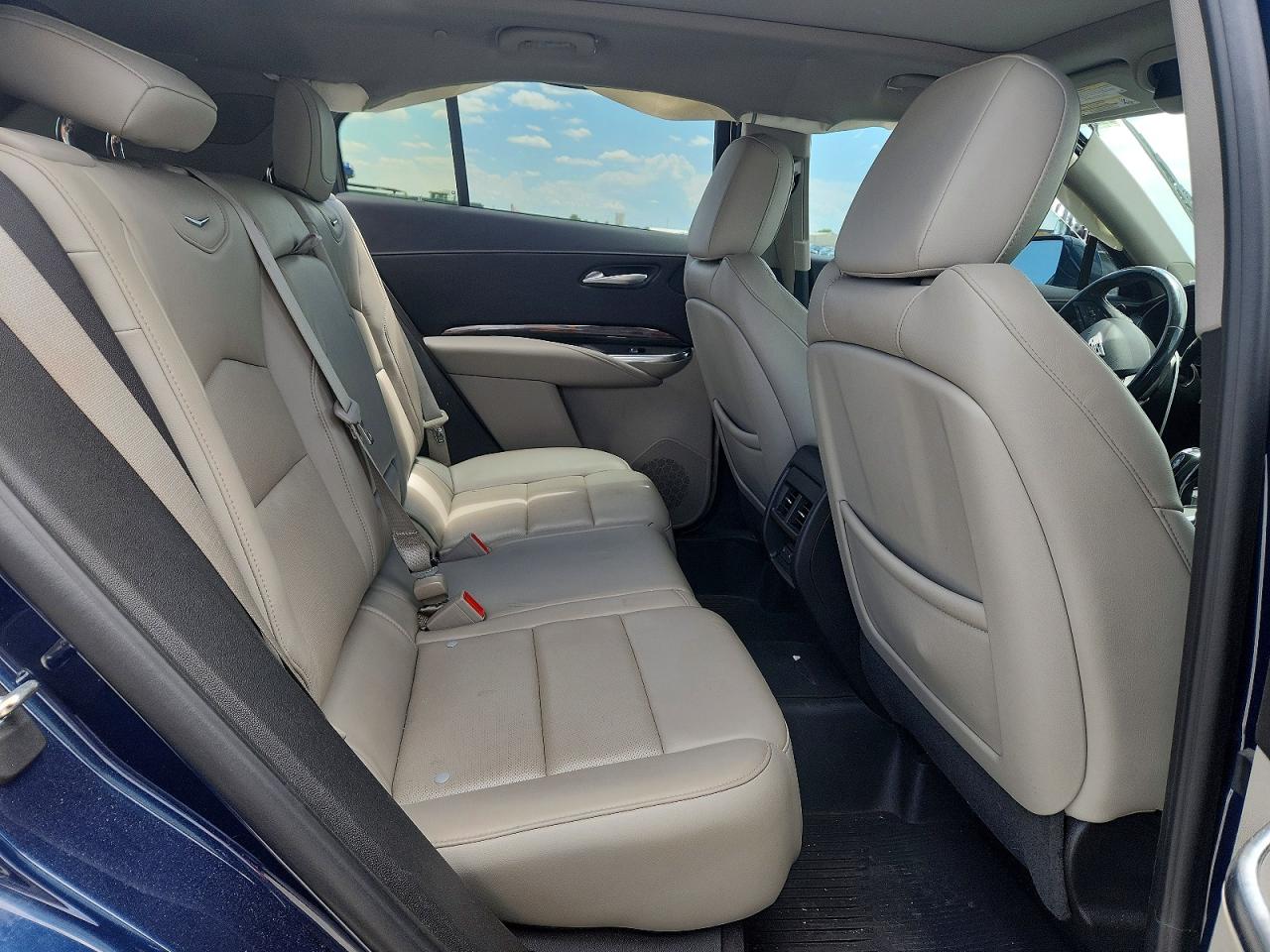 Cadillac XT4 Premium Luxury