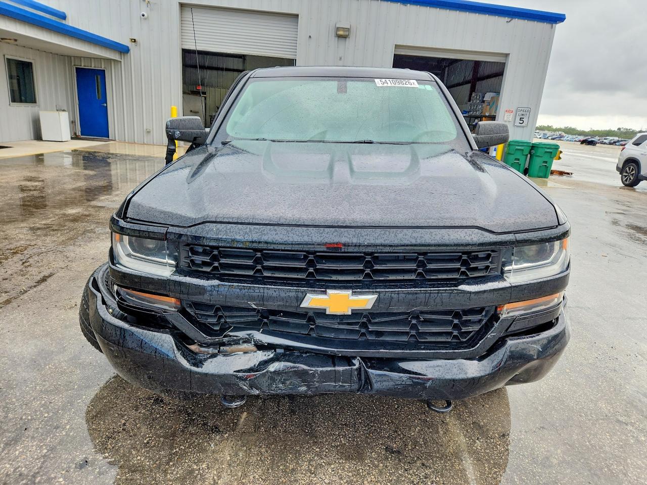 Chevrolet Silverado C1500 Custom