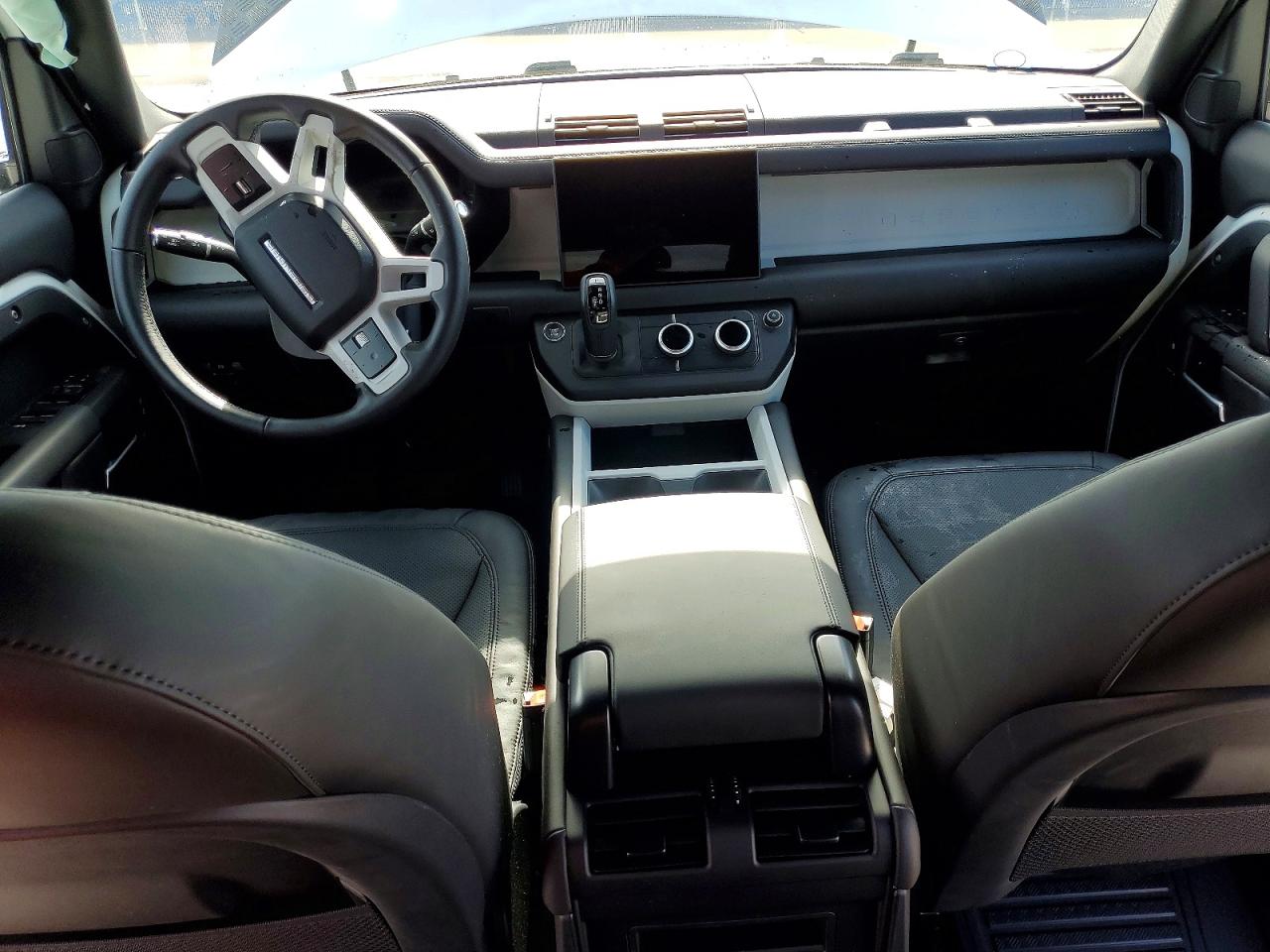 Land Rover Defender 110 S