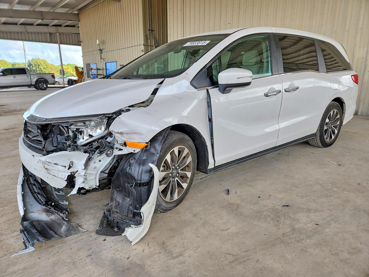 Salvage Honda Odyssey Image